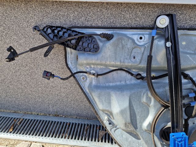 bontott VW GOLF IV Jobb hátsó Ablakemelő Szerkezet (Mechanikus)