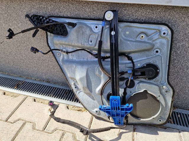 bontott VW GOLF IV Jobb hátsó Ablakemelő Szerkezet (Mechanikus)