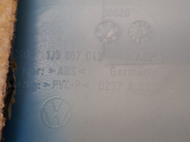 bontott VW GOLF IV Jobb hátsó Ajtó Kárpit