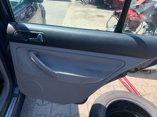 bontott VW GOLF IV Jobb hátsó Ajtó Kárpit