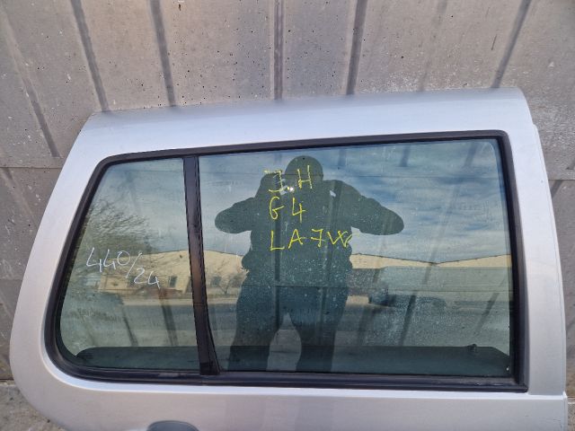 bontott VW GOLF IV Jobb hátsó Ajtó (Részeivel)