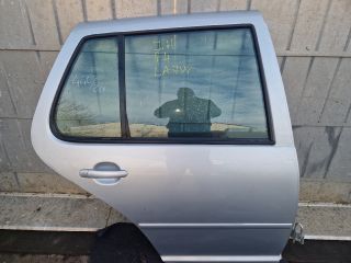 bontott VW GOLF IV Jobb hátsó Ajtó (Részeivel)