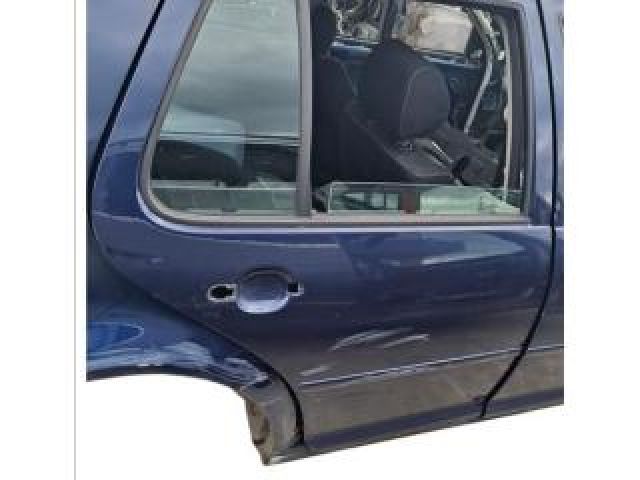 bontott VW GOLF IV Jobb hátsó Ajtó (Üres lemez)