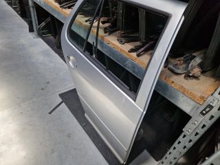 bontott VW GOLF IV Jobb hátsó Ajtó (Üres lemez)