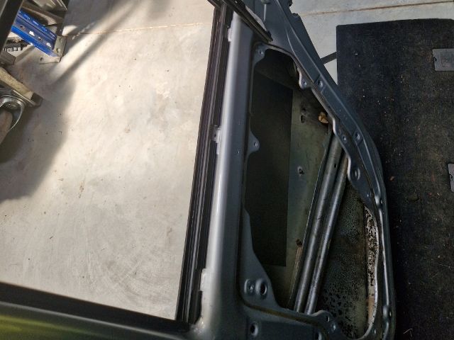 bontott VW GOLF IV Jobb hátsó Ajtó (Üres lemez)