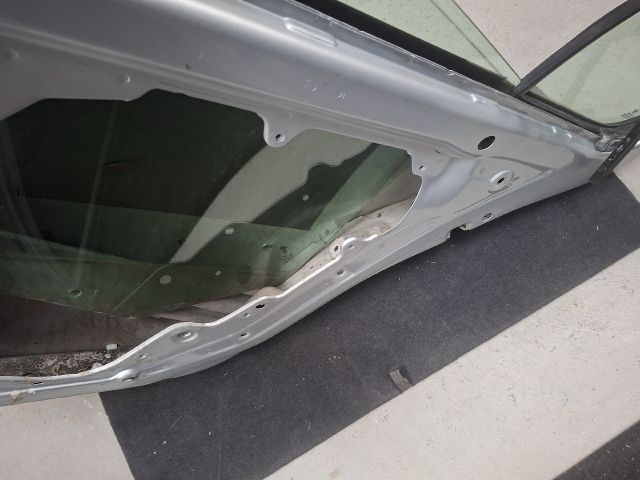 bontott VW GOLF IV Jobb hátsó Ajtó (Üres lemez)