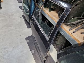 bontott VW GOLF IV Jobb hátsó Ajtó (Üres lemez)