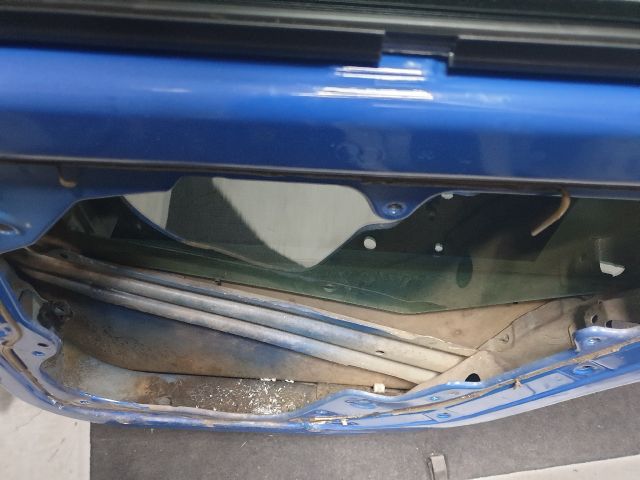 bontott VW GOLF IV Jobb hátsó Ajtó (Üres lemez)