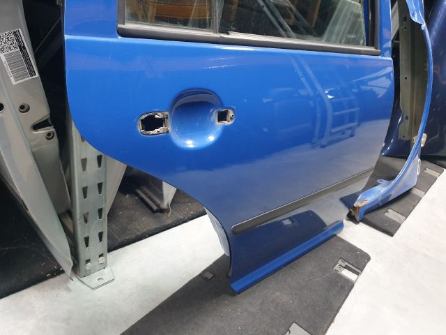 bontott VW GOLF IV Jobb hátsó Ajtó (Üres lemez)