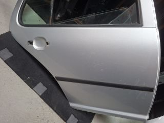 bontott VW GOLF IV Jobb hátsó Ajtó (Üres lemez)