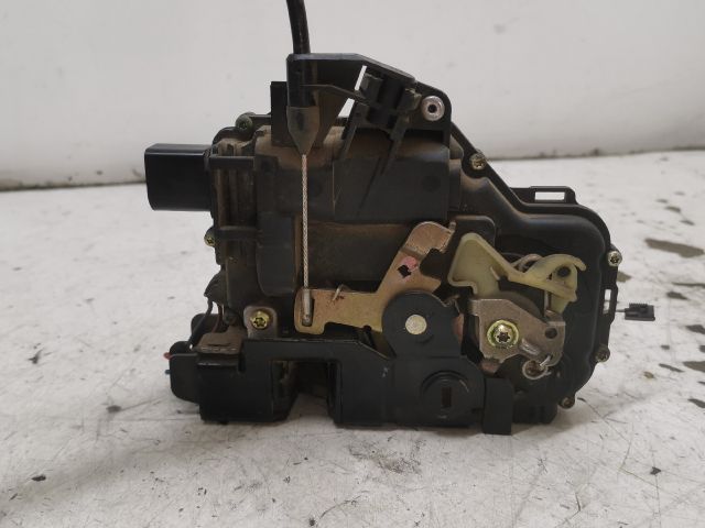 bontott VW GOLF IV Jobb hátsó Ajtózár