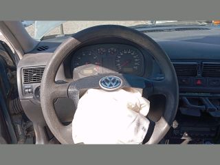 bontott VW GOLF IV Jobb hátsó Biztonsági Öv Csat