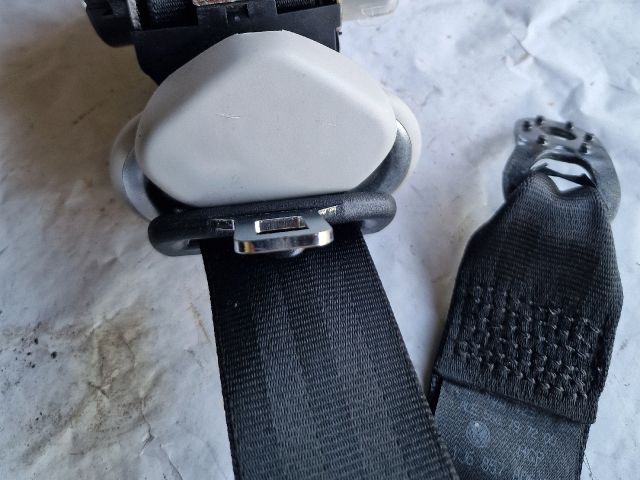 bontott VW GOLF IV Jobb hátsó Biztonsági Öv