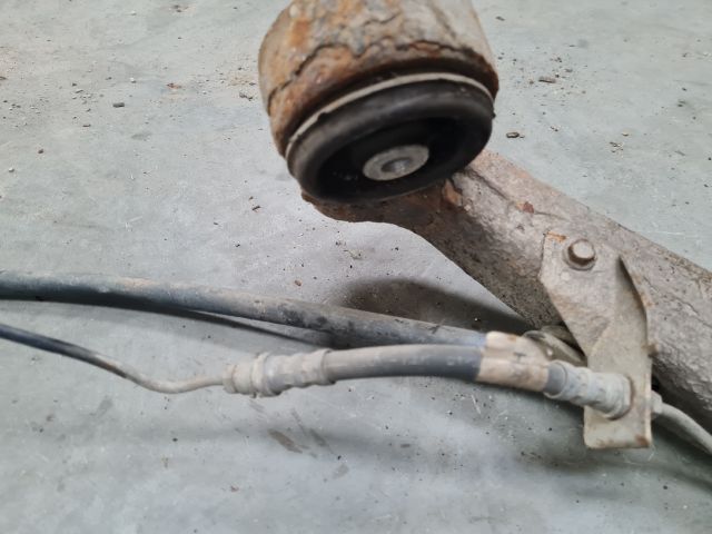 bontott VW GOLF IV Jobb hátsó Csonkállvány Kerékaggyal