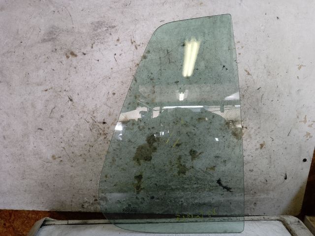 bontott VW GOLF IV Jobb hátsó Fixüveg (Ajtóban)