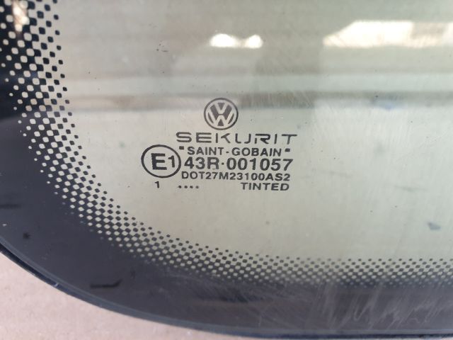 bontott VW GOLF IV Jobb hátsó Fixüveg (Ajtóban)