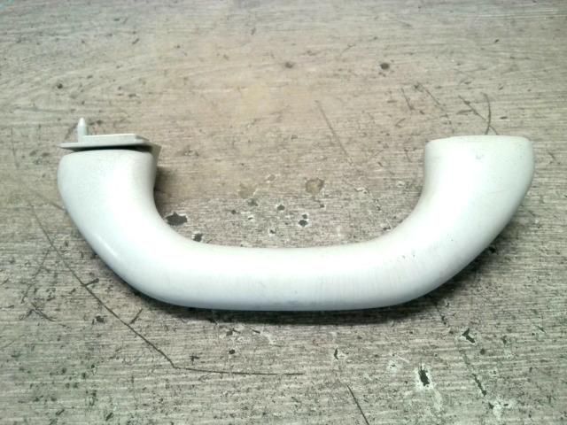 bontott VW GOLF IV Jobb hátsó Kapaszkodó (Felső)