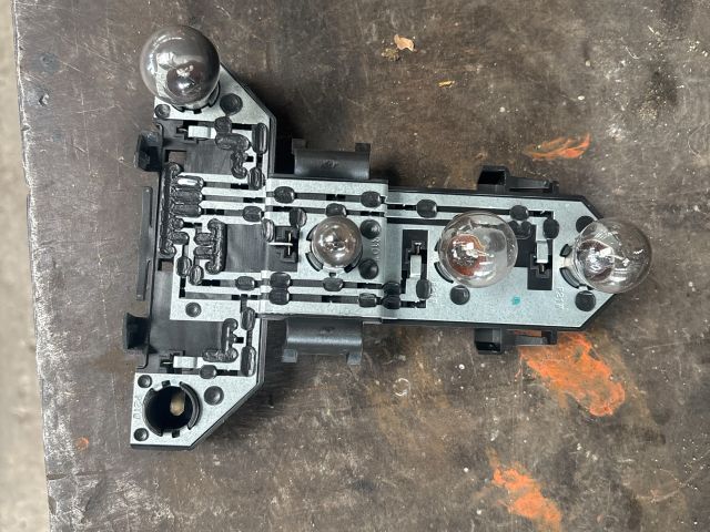 bontott VW GOLF IV Jobb Hátsó Lámpa Foglalat