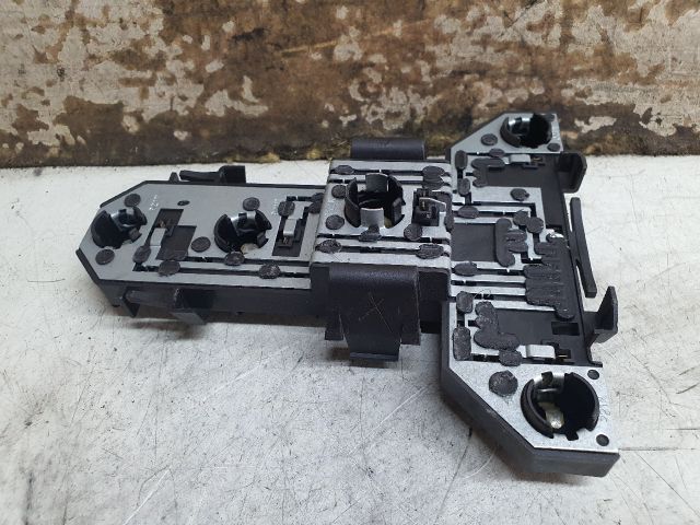 bontott VW GOLF IV Jobb Hátsó Lámpa Foglalat