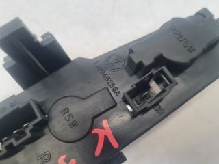 bontott VW GOLF IV Jobb Hátsó Lámpa Foglalat