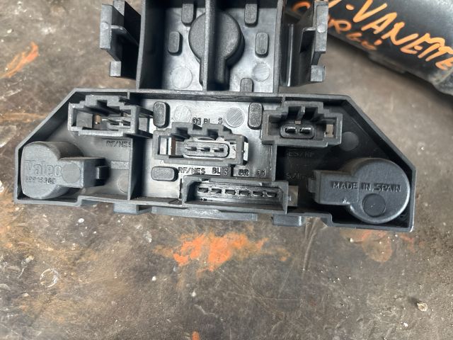 bontott VW GOLF IV Jobb Hátsó Lámpa Foglalat