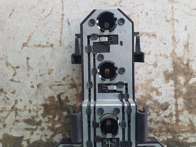 bontott VW GOLF IV Jobb Hátsó Lámpa Foglalat