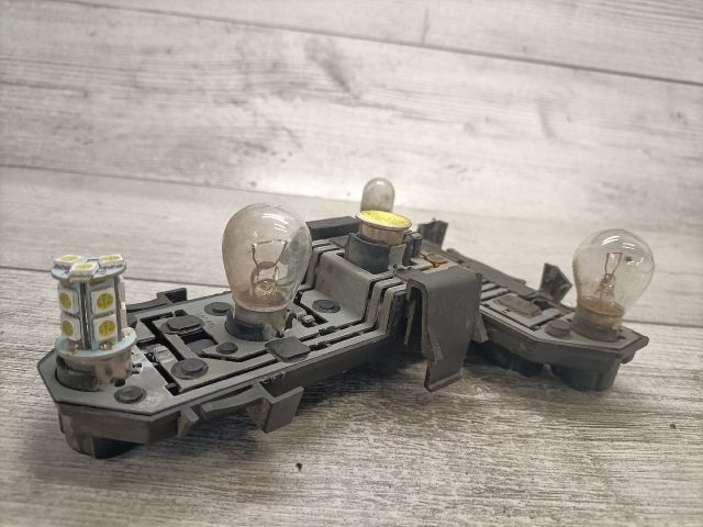 bontott VW GOLF IV Jobb Hátsó Lámpa Foglalat