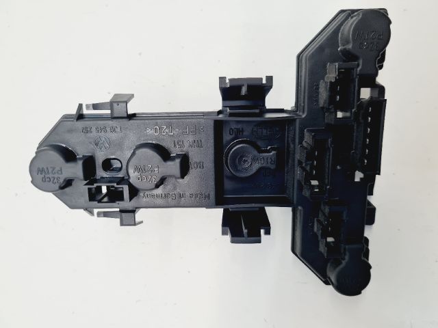 bontott VW GOLF IV Jobb Hátsó Lámpa Foglalat