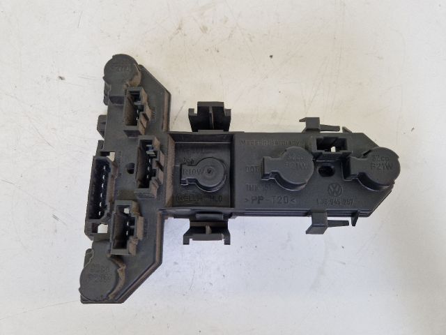 bontott VW GOLF IV Jobb Hátsó Lámpa Foglalat