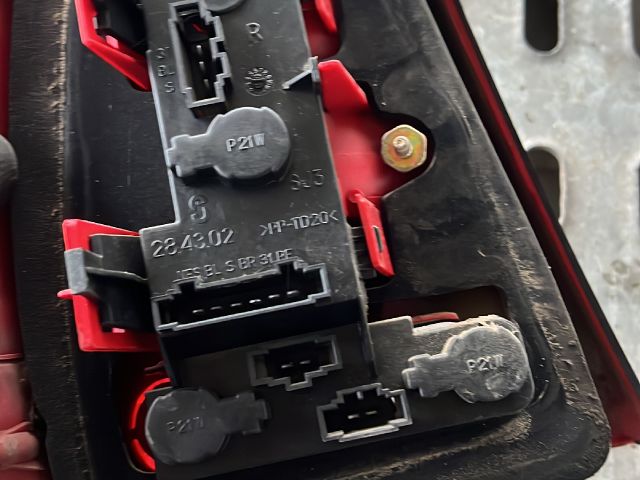 bontott VW GOLF IV Jobb Hátsó Lámpa