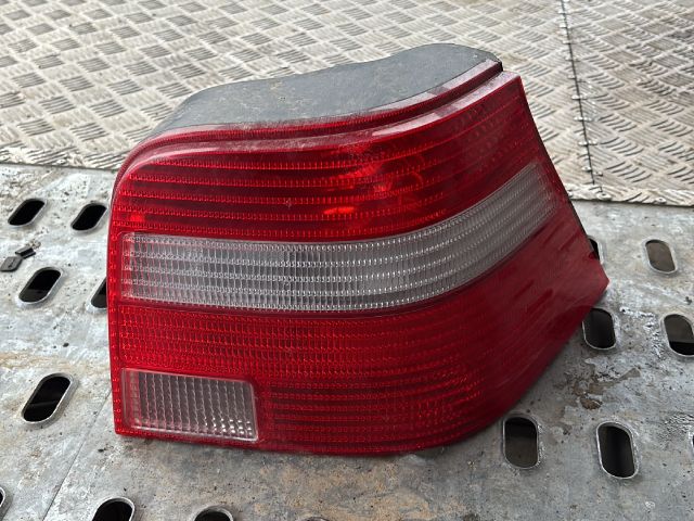 bontott VW GOLF IV Jobb Hátsó Lámpa