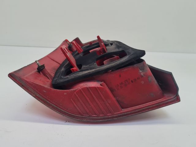 bontott VW GOLF IV Jobb Hátsó Lámpa