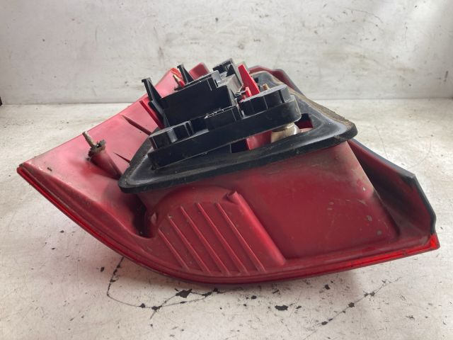 bontott VW GOLF IV Jobb Hátsó Lámpa