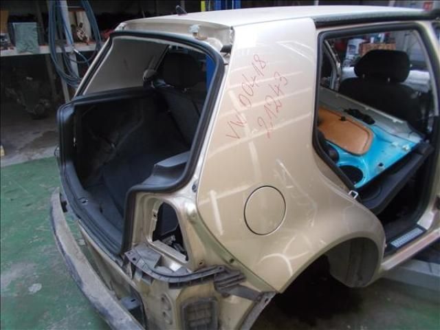 bontott VW GOLF IV Jobb hátsó Sárvédő