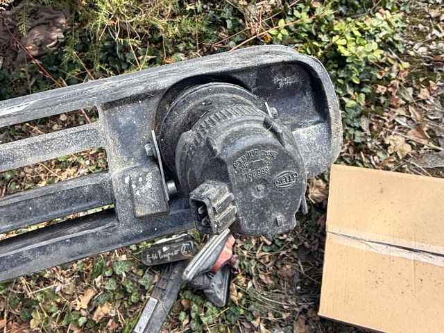 bontott VW GOLF IV Jobb Ködfényszóró