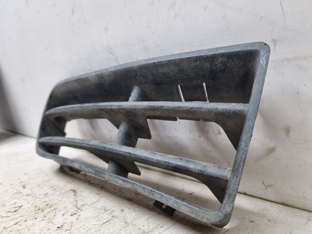 bontott VW GOLF IV Jobb Ködlámpa Rács