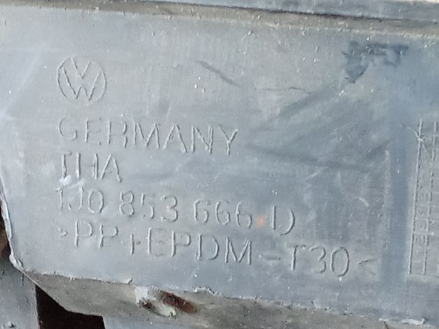 bontott VW GOLF IV Jobb Ködlámpa Rács