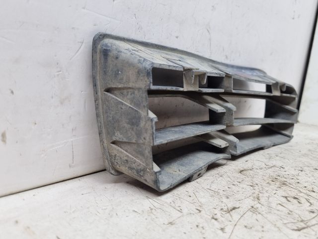 bontott VW GOLF IV Jobb Ködlámpa Rács