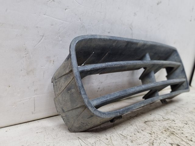 bontott VW GOLF IV Jobb Ködlámpa Rács