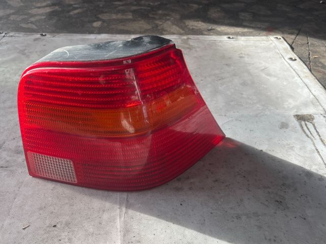 bontott VW GOLF IV Jobb Külső Hátsó Lámpa