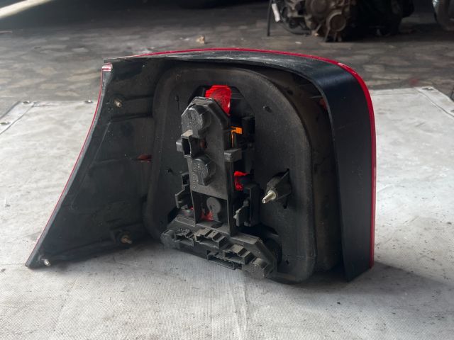 bontott VW GOLF IV Jobb Külső Hátsó Lámpa