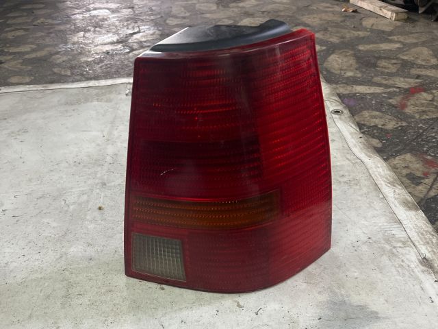 bontott VW GOLF IV Jobb Külső Hátsó Lámpa