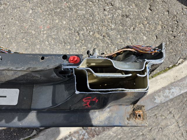 bontott VW GOLF IV Jobb Küszöb