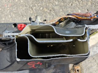 bontott VW GOLF IV Jobb Küszöb