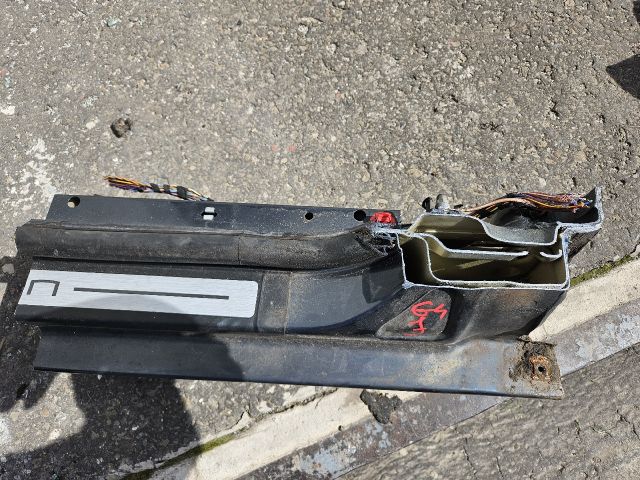 bontott VW GOLF IV Jobb Küszöb