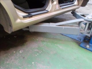 bontott VW GOLF IV Jobb Küszöb