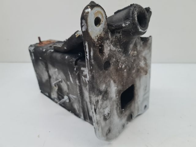 bontott VW GOLF IV Jobb Lökhárító Tartó Nyúlványvég