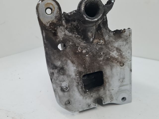 bontott VW GOLF IV Jobb Lökhárító Tartó Nyúlványvég