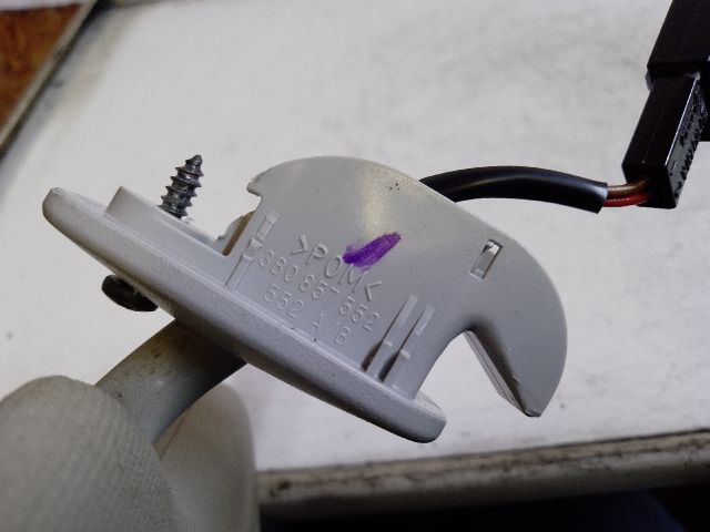 bontott VW GOLF IV Jobb Napellenző