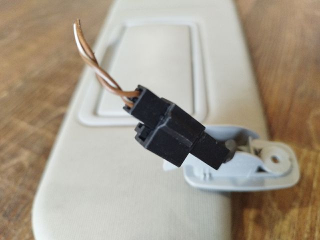 bontott VW GOLF IV Jobb Napellenző